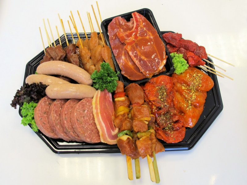 boucherie-LE CASTELLET-min_bbq_butcher_shop_supermarket_meal_party-766127