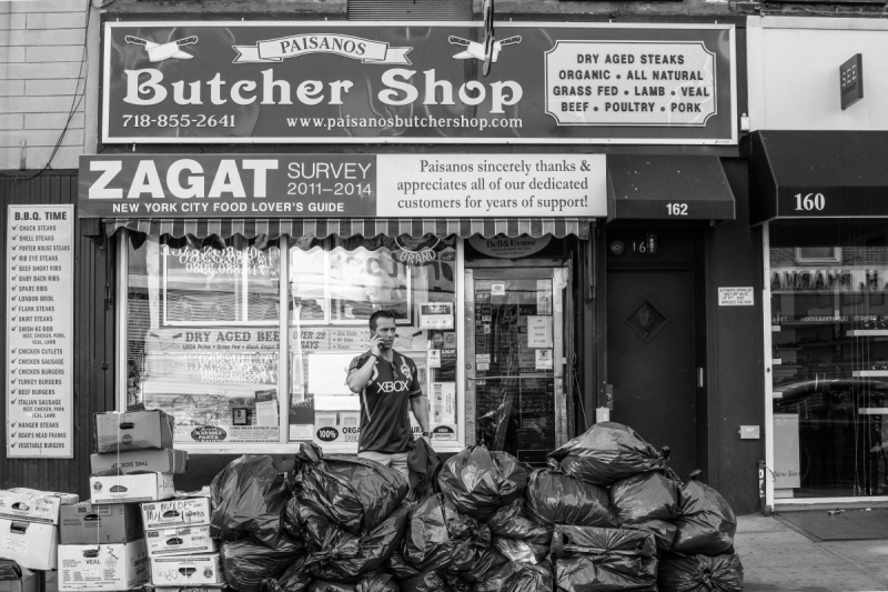 boucherie-LE CASTELLET-min_nyc_newyorkcity_urban_blackandwhite_bw_white_ny_black-364202